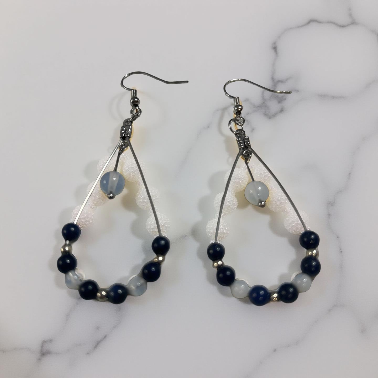 Boucle d’oreille opaline et lapis lazuli